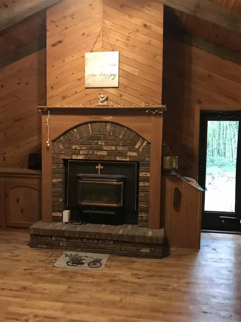 n9125 Deep Woods Lane, Gresham, WI 54128 photo 19