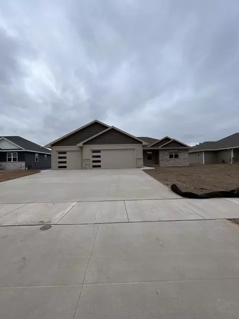 4540 Paul Ln, Green Bay, WI 54313