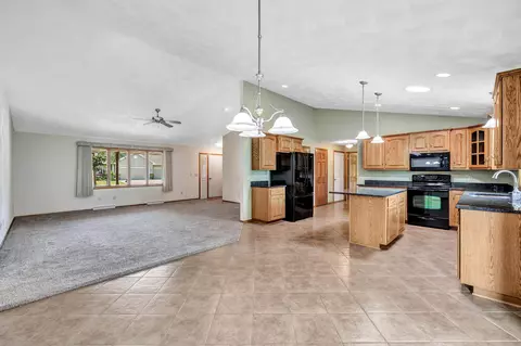 2624 E Sundance Dr, Appleton, WI 54913 photo 9
