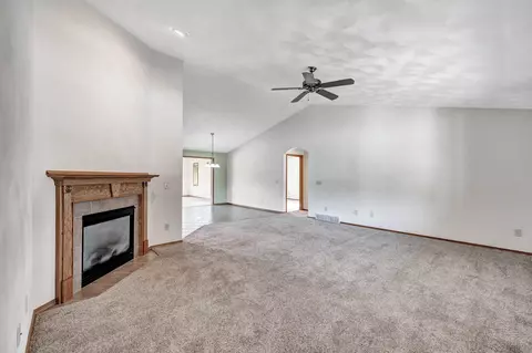 2624 E Sundance Dr, Appleton, WI 54913 photo 4