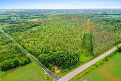 Mayflower Road, Appleton, WI 54911