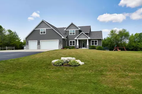 e1202 Rojan Lane, Luxemburg, WI 54217