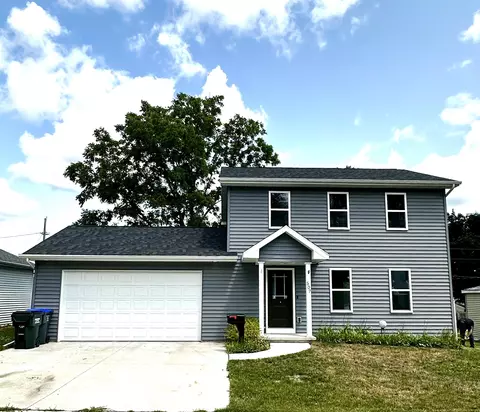 507 E Washington St, New London, WI 54961