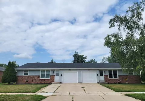 1606 St Agnes Dr, Green Bay, WI 54304