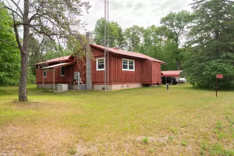 n10340 Deer Lake Road, Crivitz, WI 54114