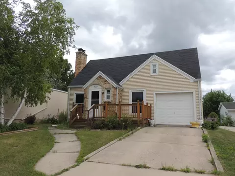 1827 W Wisconsin Ave, Appleton, WI 54914