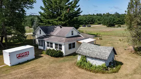e3760 Boelter Road, Iola, WI 54945