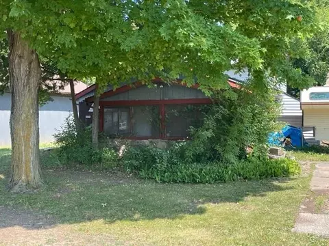 7777 Bay Ln, Fremont, WI 54940