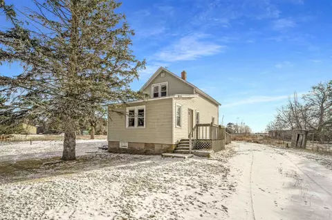 13405 Hayes Rd, Suring, WI 54174