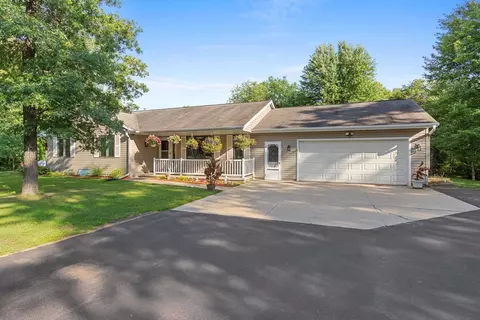 w5435 Azalea Drive, Shawano, WI 54166