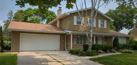 1621 Willard Ter, De Pere, WI 54115