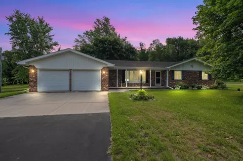 4286 Gravel Pit Rd, New Franken, WI 54229