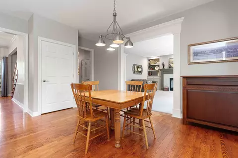 213 E Castlebury Ln, Appleton, WI 54913 photo 8