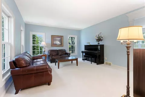 213 E Castlebury Ln, Appleton, WI 54913 photo 14