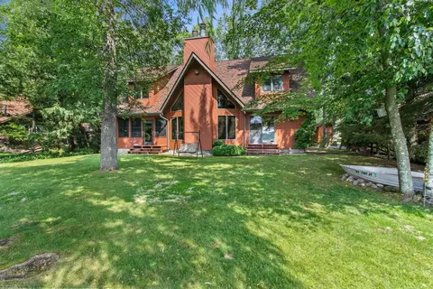 n6599 East Street, Shawano, WI 54166