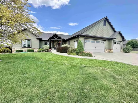 n9298 Perch Lane, Fond Du Lac, WI 54937
