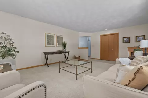 2515 S Greenview St, Appleton, WI 54915 photo 9