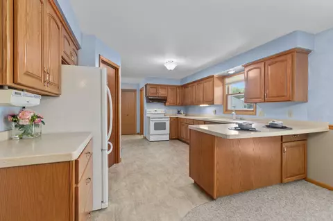 2515 S Greenview St, Appleton, WI 54915 photo 13