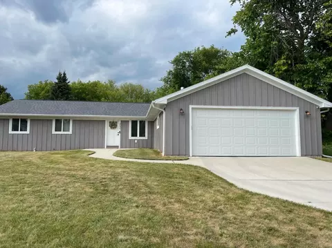 3030 Glendale Ave, Green Bay, WI 54313