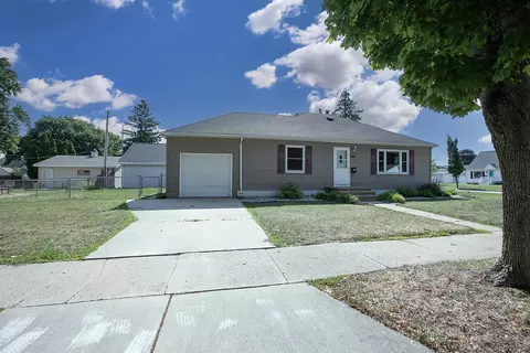 345 S Sidney St, Kimberly, WI 54136