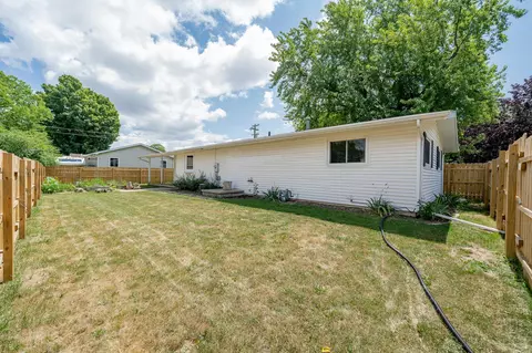 16 N Linden Ln, Appleton, WI 54915 photo 5