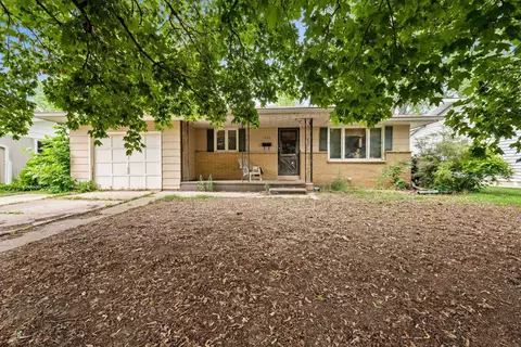 1655 Amy St, Green Bay, WI 54302