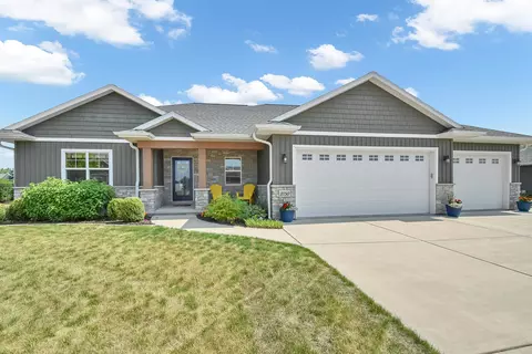 2150 Rowling Rd, De Pere, WI 54115