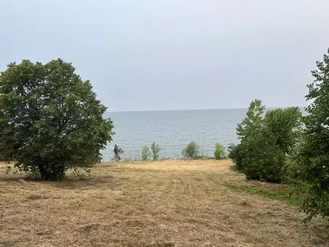 2071 Sugar Creek Ln, Brussels, WI 54204