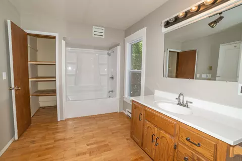 623 S State St, Appleton, WI 54911 photo 23