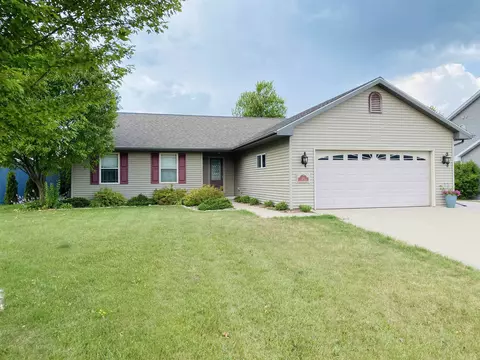 216 N 12th Ave, Winneconne, WI 54986
