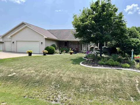 w5789 Hoelzel Way, Appleton, WI 54915