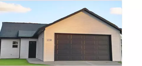 1220 Grove St, Menasha, WI 54952