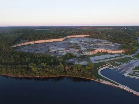 Quarry Bluff Court, Sturgeon Bay, WI 54235
