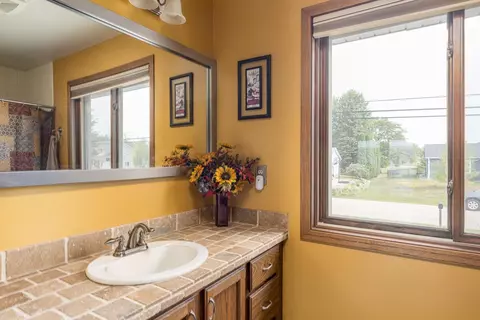 740 E Scott St, Omro, WI 54963 photo 37