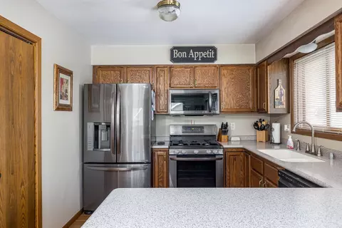 740 E Scott St, Omro, WI 54963 photo 24