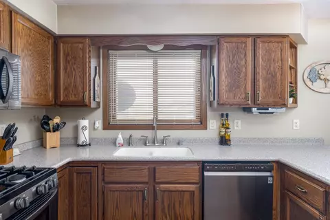 740 E Scott St, Omro, WI 54963 photo 42