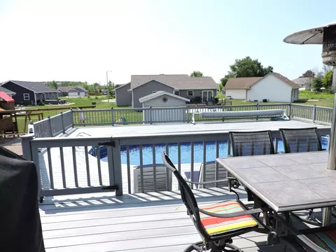 740 E Scott St, Omro, WI 54963 photo 6