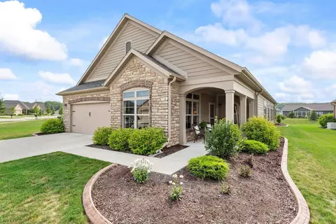 150 N Bedford Rd, Green Bay, WI 54311