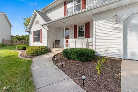 824 Spooner Ct, De Pere, WI 54115