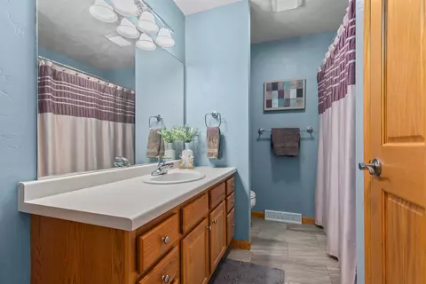 w5918 Sweet William Drive, Appleton, WI 54915 photo 17