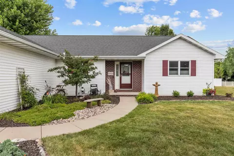 w5918 Sweet William Drive, Appleton, WI 54915 photo 2