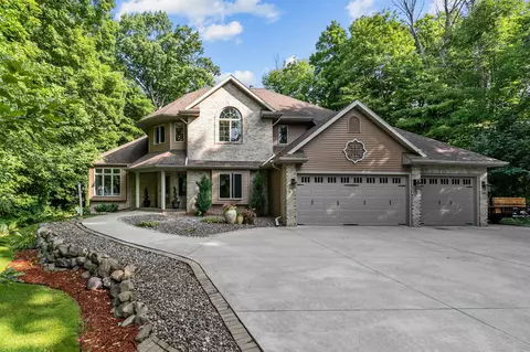 n245 Hickory Meadows Lane, Appleton, WI 54914