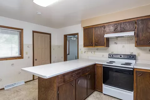 802 W Spring St, Appleton, WI 54914 photo 9