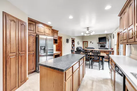 3537 Briar Ct, Abrams, WI 54101 photo 5