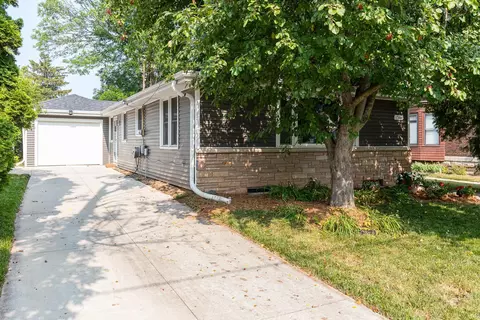 511 S State St, Appleton, WI 54911 photo 3