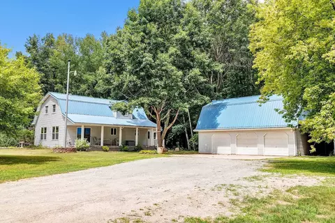 4944 Kozlowski Rd, Abrams, WI 54101