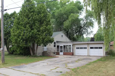 1365 Conrad St, Oshkosh, WI 54904