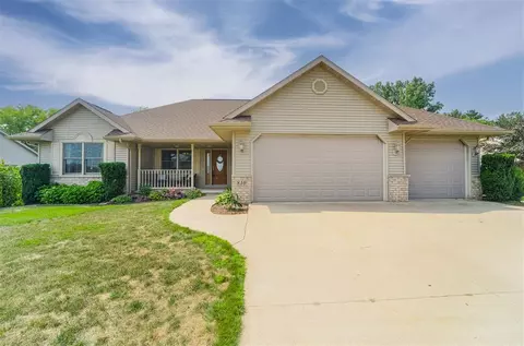 810 Hickory St, Hortonville, WI 54944
