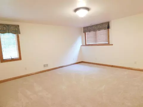 1334 N Lake Ct, Appleton, WI 54913 photo 25