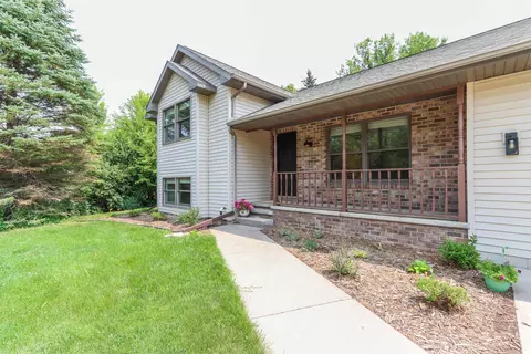 n432 Nottingham Road, Appleton, WI 54915 photo 2